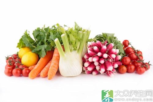 冬天皮肤干燥吃三种补水菜(1)