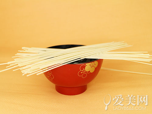 最Hot半素食减肥食谱 营养又瘦身(4)