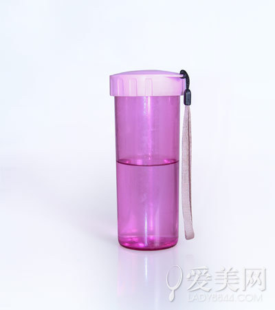 打喷嚏不能用手捂!99%的人都不知道的小常识 打喷嚏不能用手捂!99%的人都不知道的小常识
