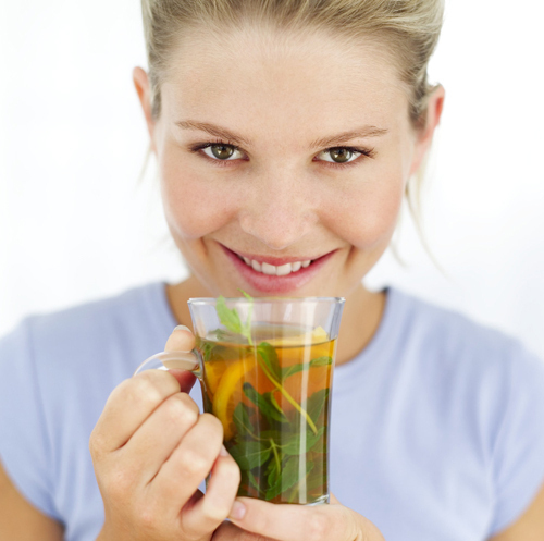 警惕女人5个时间不宜喝茶(1)