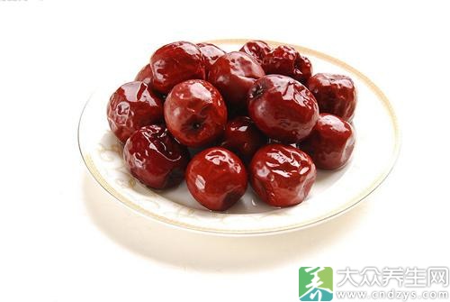 气血<em>两虚</em>的食疗方法_要闻_光明网