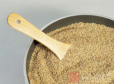 <em>月经期间吃什么好</em> 六大食物让女人月月轻松(1