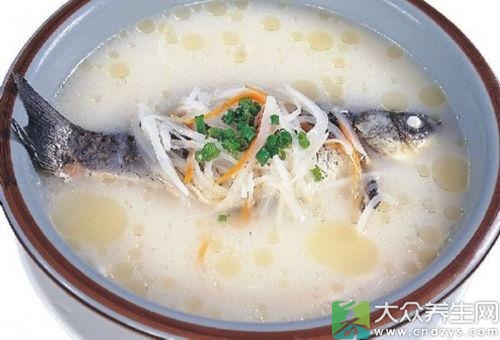 气血<em>两虚</em> 喝鲫鱼萝卜汤_要闻_光明网