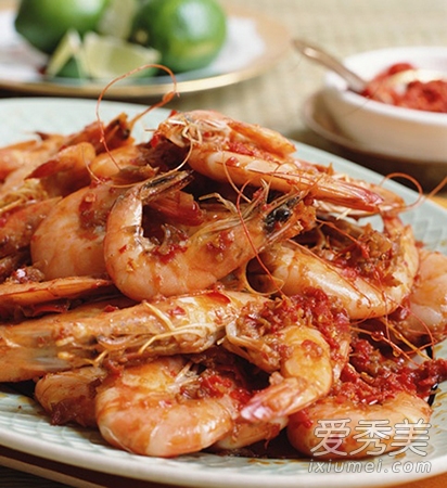 女性抗老常识：常吃罐头油炸食物易长皱纹