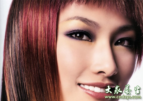 <em>梳</em>三种<em>发型</em>必然导致秃顶(1)_要闻_光明网