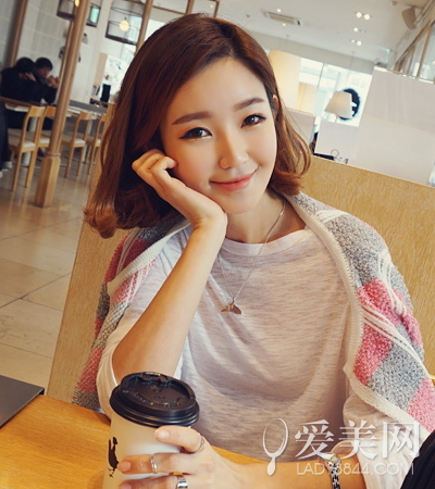 <em>吃什么</em>对<em>头发</em>好?10大偏方有效<em>改善白发</em>状况(7