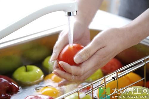 怎样洗掉果汁 eca86bd9dc501747ac1d53.jpg