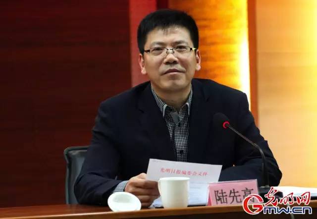 《传媒》杂志刊出陆先高文章，论新闻网站的出路