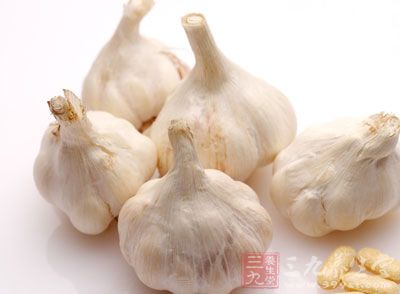 大蒜的功效与作用 大蒜不能和什么一起吃 大蒜的功效与作用 大蒜不能和什么一起吃