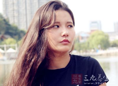 女人常喝一种水小心会中毒(1)