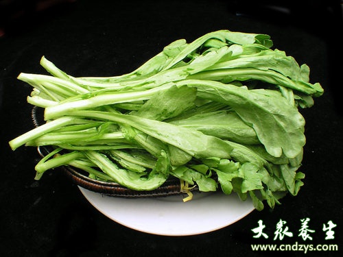 吃茼蒿清血养心又通便(2)