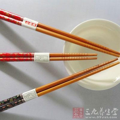 为何韩国人吃饭爱用金属筷子(2)
