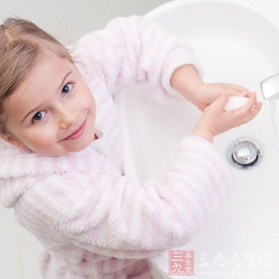 为什么手指泡水久了会变皱(2)