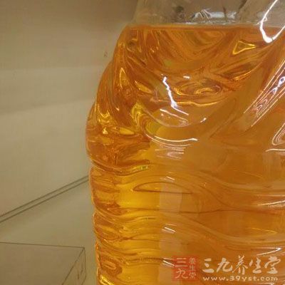 食物中的这一物竟是身体杀手 食用油 花生油20150909guobuhua1