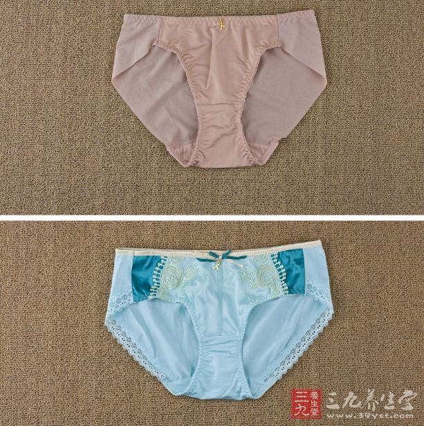 帅哥给美女裤头脱下来按摸视频_