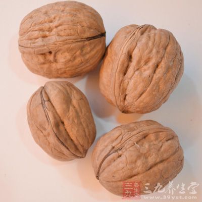 偏方洗头不出一月头发准变黑 偏方洗头不出一月头发准变黑