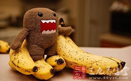 揭秘香蕉皮 不为人知的十三个神奇小妙用(11)