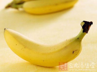 巧用香蕉皮可治高血压