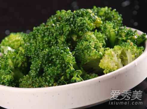 睡前千万不要吃这10种食物