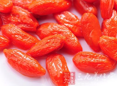 什么时间吃枸杞子最好 每天吃多少粒(1)