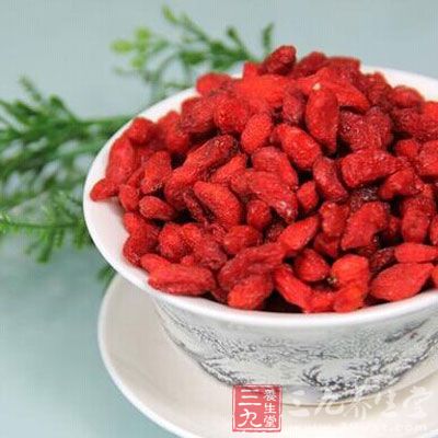 什么时间吃枸杞子最好 每天吃多少粒(2)_要闻 