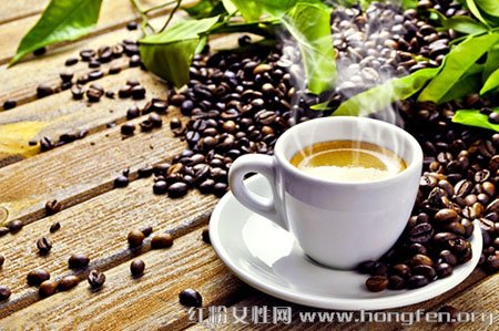 正确认识喝咖啡的好处和坏处 挑选对身体有益