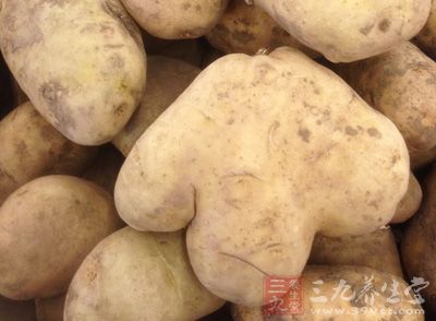 土豆不能和什么一起吃 和它同食竟会中毒(1)