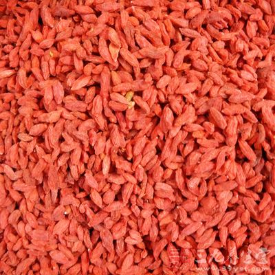 男人一生绝不能缺少的食物是它 而枸杞无疑是首选。另外黑芝麻、核桃都是值得推荐的补肾佳品