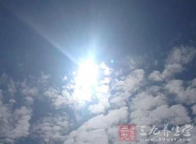 怎么晒太阳才最科学 eca86bd9dc5017de074209.jpg