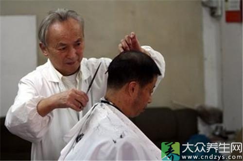  福痣剃破发现癌变  万分宝贝的原来是黑色素瘤