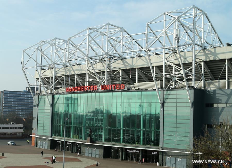 Police confirm suspicious item at Old Trafford s