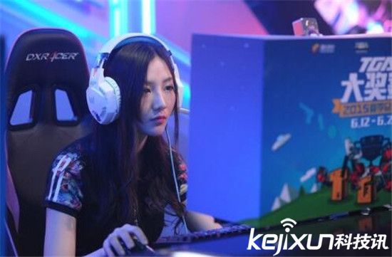 LOL电竞圈女神高清图集赏析 MISS颜值这么高?