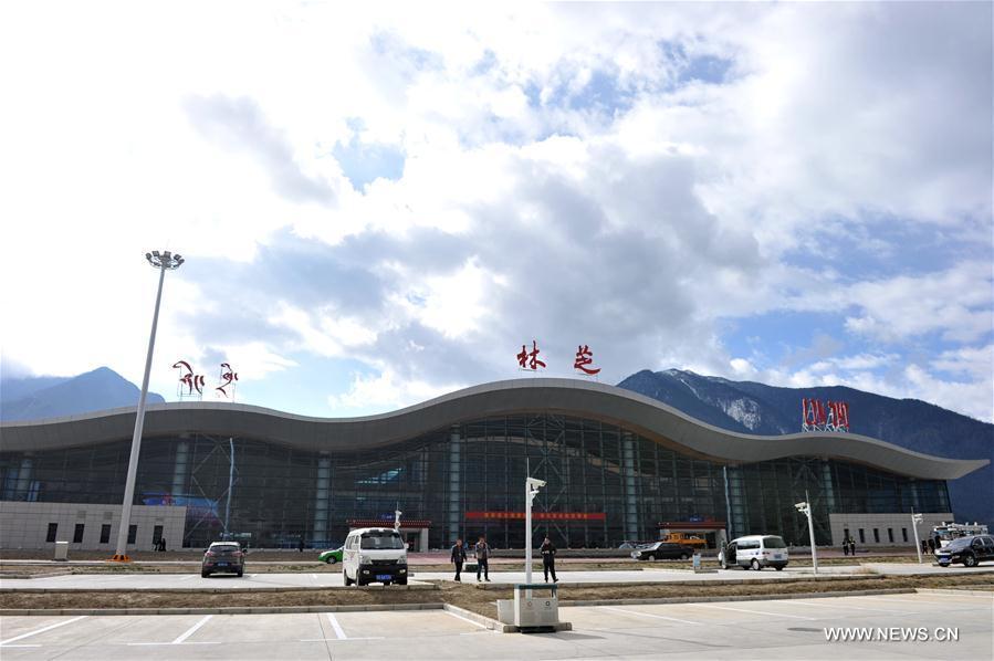 Tibet's 2nd largest airport terminal starts opera