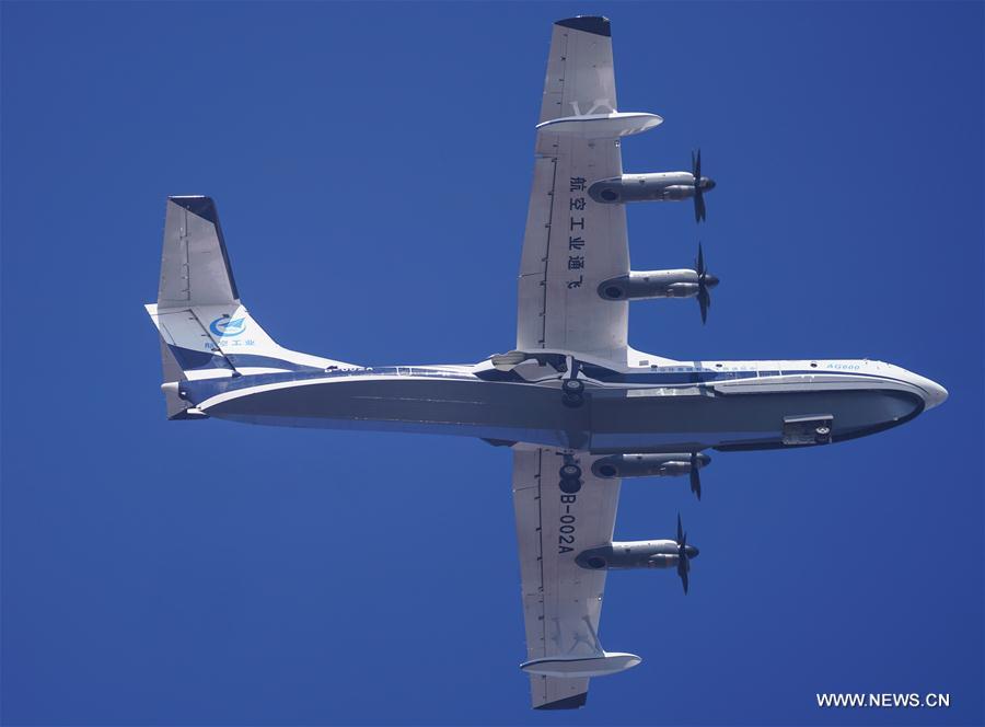 estic large amphibious aircraft makes maiden f