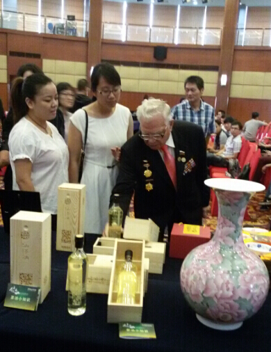 本真纯品山茶油获俄罗斯援华抗战老战士盛赞 本真纯品山茶油获俄罗斯援华抗战老战士盛赞