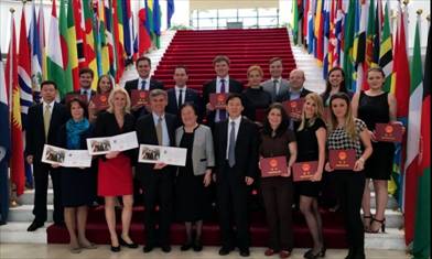 中东欧国家合作对接治理能力研修班举行结业典