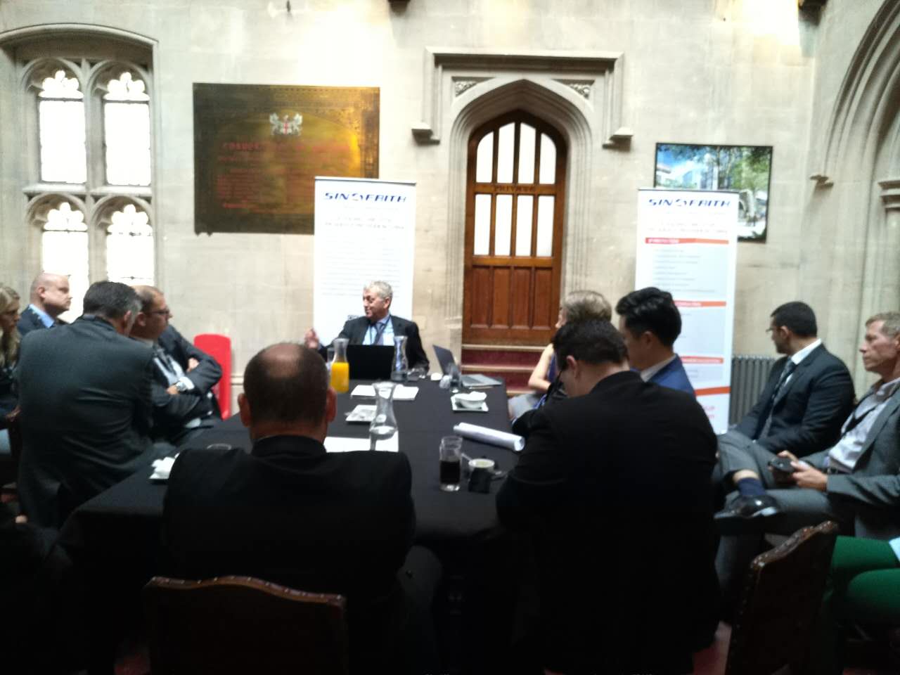 新诤信成为国际刑警组织知识产权保护会议白金