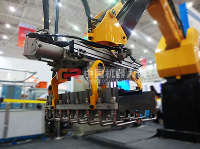 助力中国制造2025 乐仆引领码垛机行业创新发