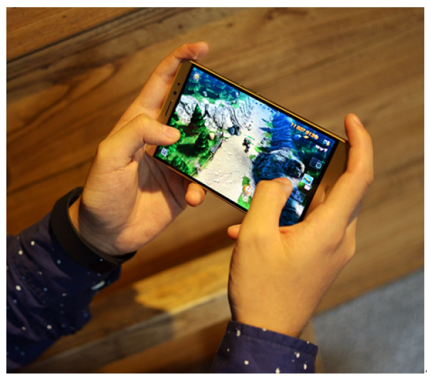 告别屏摄 用Mate S随时炫出游戏神技