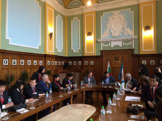 “一带一路”国际葡萄酒大赛新闻发布会在保加利亚举行2