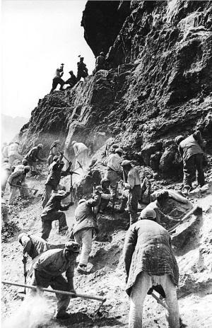 解放军是毛主席派来的菩萨兵