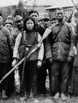 侵华<em>日军</em>拍摄的七张抗日女俘照片_光明网