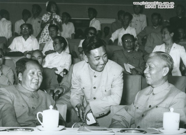 [转载]探秘:<em>子女</em>谈<em>刘少奇</em>之死_妮子_新浪博客