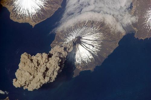 史上十大最剧烈的火山喷发(4)_历史·映像