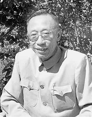 历史上的今天:<em>末代皇帝溥仪</em>去世 4个<em>妻子</em>守活