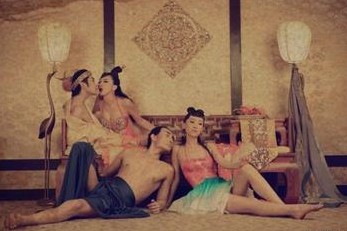 妻妾共<em>缠绵</em> 从古书中看古人的夫妻生活(图)(3)