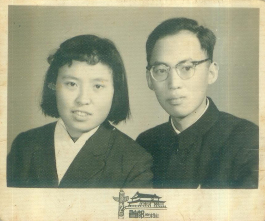 三亚婚纱照_60年代婚纱照(2)