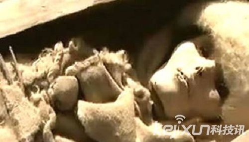 <em>楼兰</em>古城 沙漠中的庞贝城消失之谜(2)_环球风云