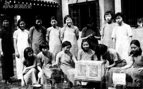 民国时期自由女﹕不拘旧俗 装束清纯(25)_历