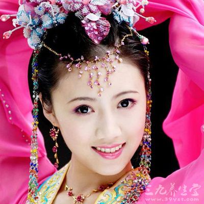 史上第一个玩制服<em>诱惑</em>的<em>美女</em> 原来是她(2)_历史